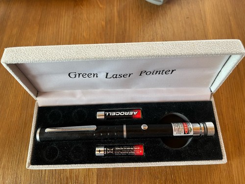 Green laser pointer - green,